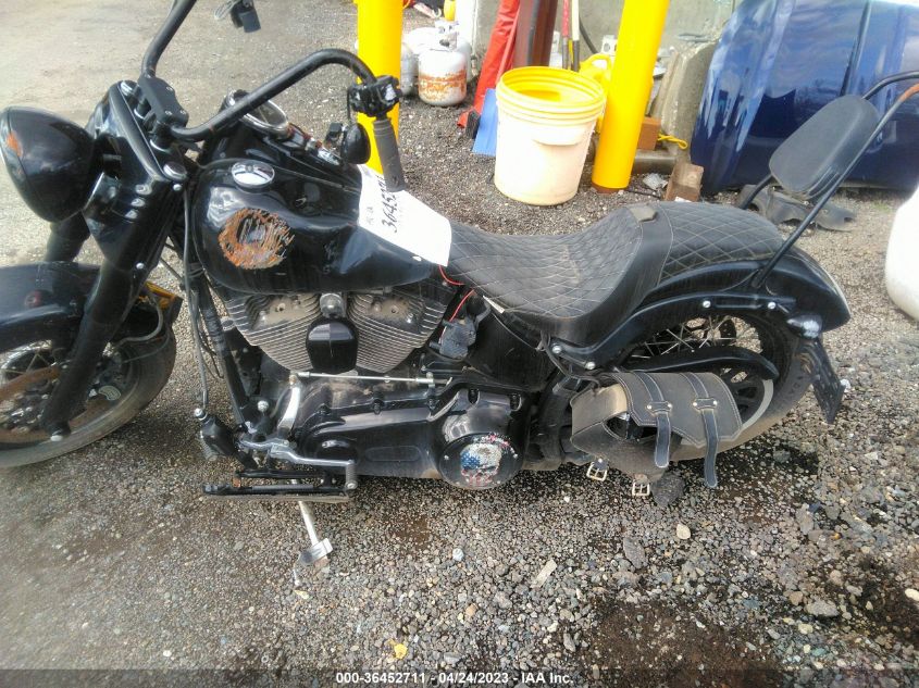 2017 HARLEY-DAVIDSON FLSS 1HD1JS916HB044611