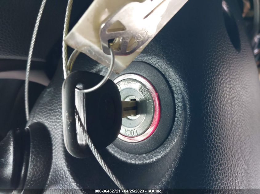 2014 KIA SOUL + - KNDJP3A55E7712157