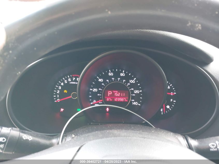 2014 KIA SOUL + - KNDJP3A55E7712157