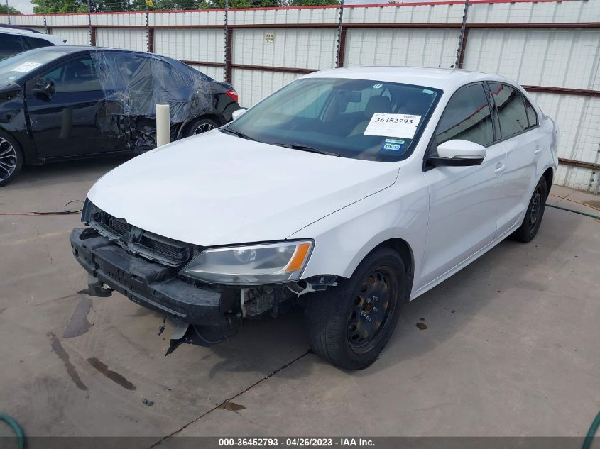 2014 VOLKSWAGEN JETTA SEDAN SE - 3VWD07AJ3EM417857