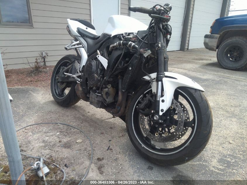 2008 HONDA CBR600 RR - JH2PC40058M102189