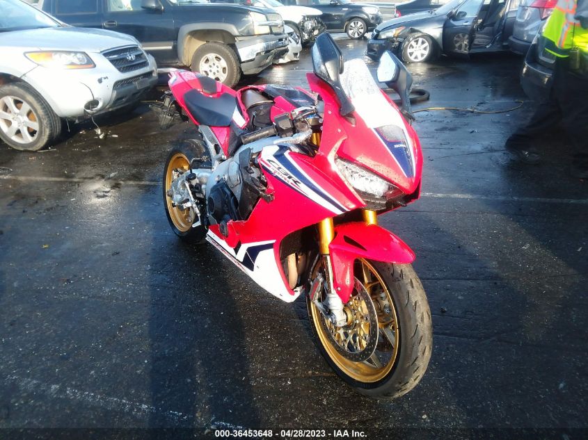 JH2SC7772KK200033 HONDA CBR1000 S 2019