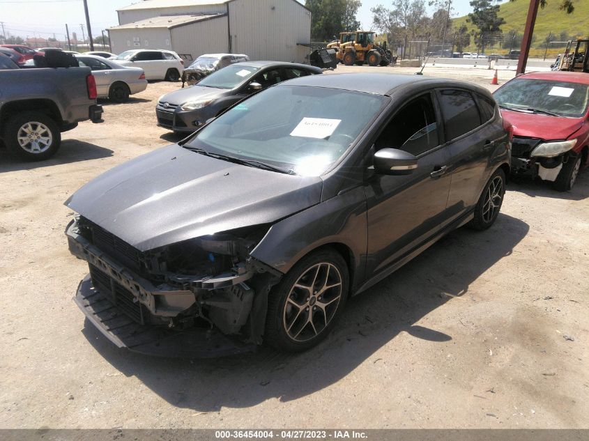 2016 FORD FOCUS SE - 1FADP3K27GL212826