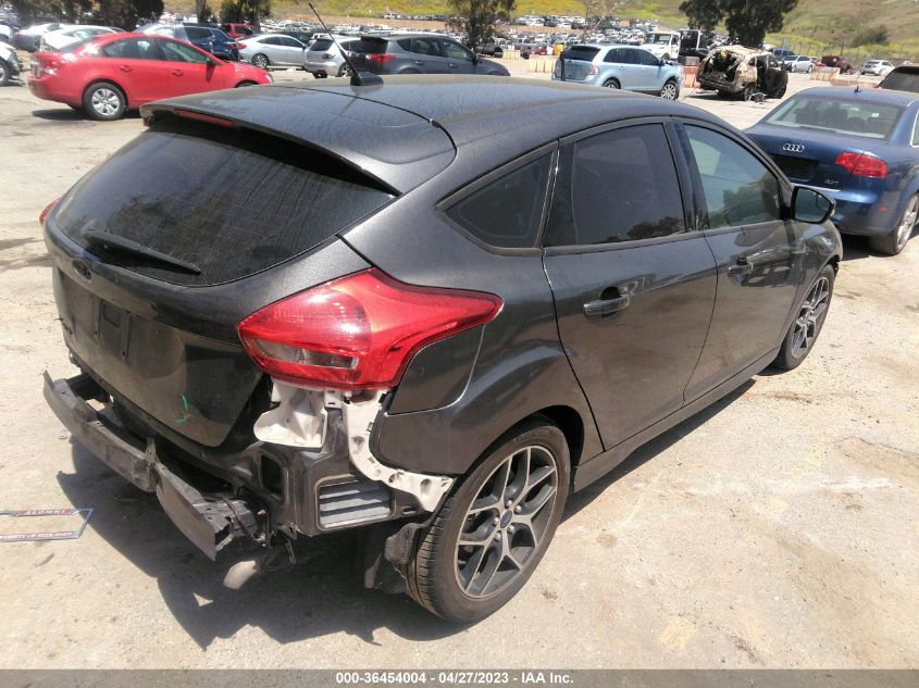 2016 FORD FOCUS SE - 1FADP3K27GL212826