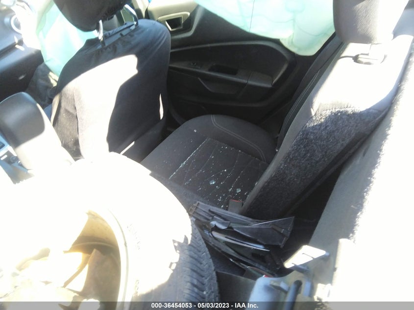 VIN 3FADP4BJ8JM128002 2018 FORD FIESTA SE