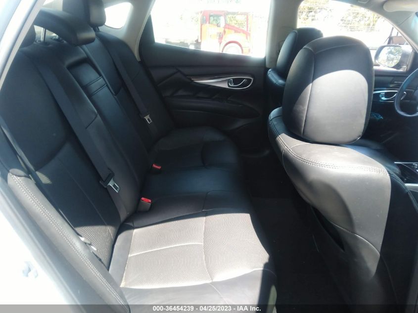 2017 INFINITI Q70 3.7 - JN1BY1AP1HM740702