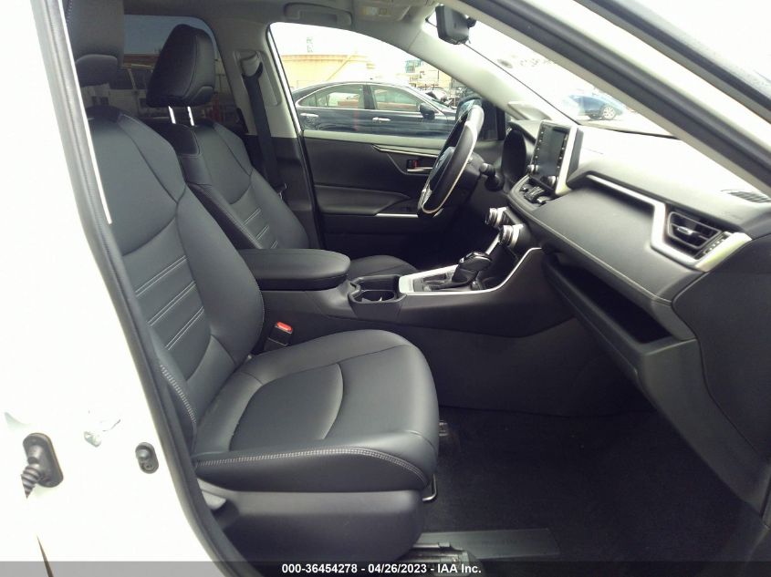 2020 TOYOTA RAV4 XLE PREMIUM - JTMC1RFV4LD045022