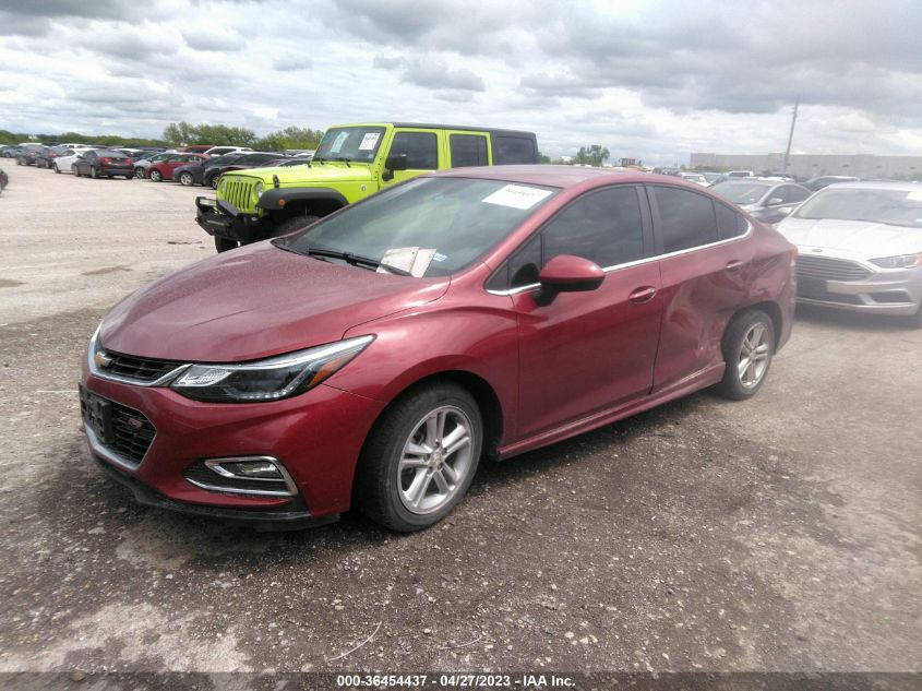 2018 CHEVROLET CRUZE LT - 1G1BE5SM0J7180363