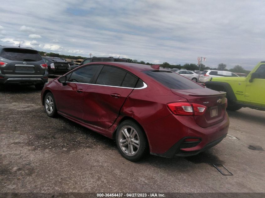 2018 CHEVROLET CRUZE LT - 1G1BE5SM0J7180363