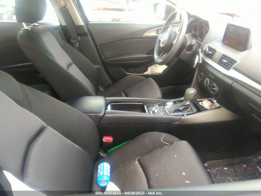 2018 MAZDA MAZDA3 4-DOOR SPORT 3MZBN1U70JM162357
