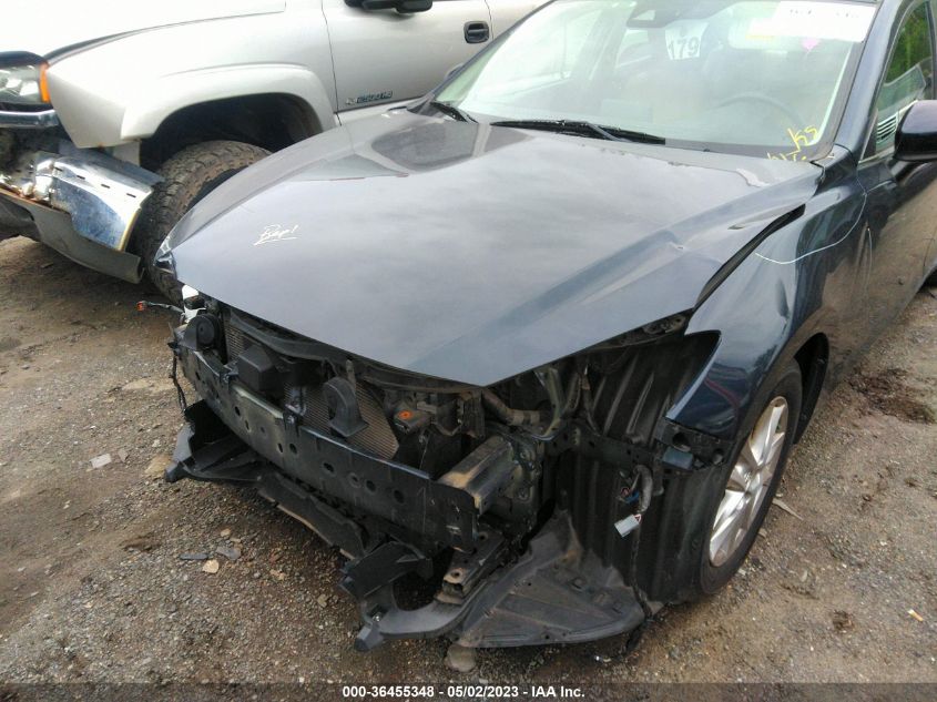 2018 MAZDA MAZDA3 4-DOOR SPORT - 3MZBN1U72JM174087