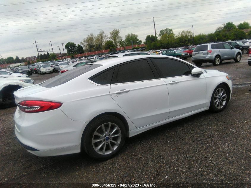 2017 FORD FUSION SE - 3FA6P0H7XHR203471