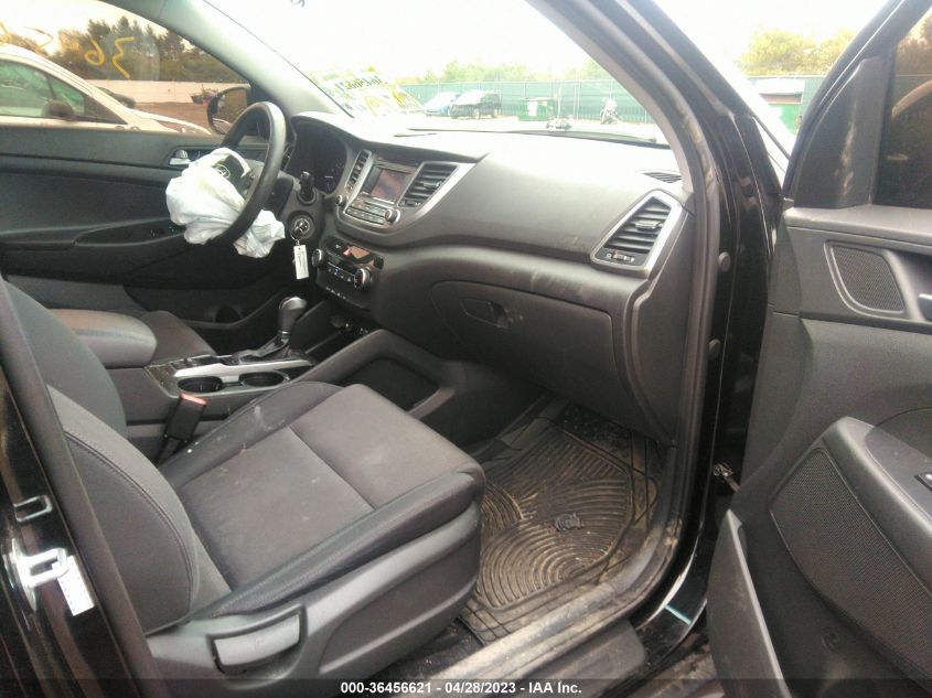 2017 HYUNDAI TUCSON SE - KM8J3CA42HU426951