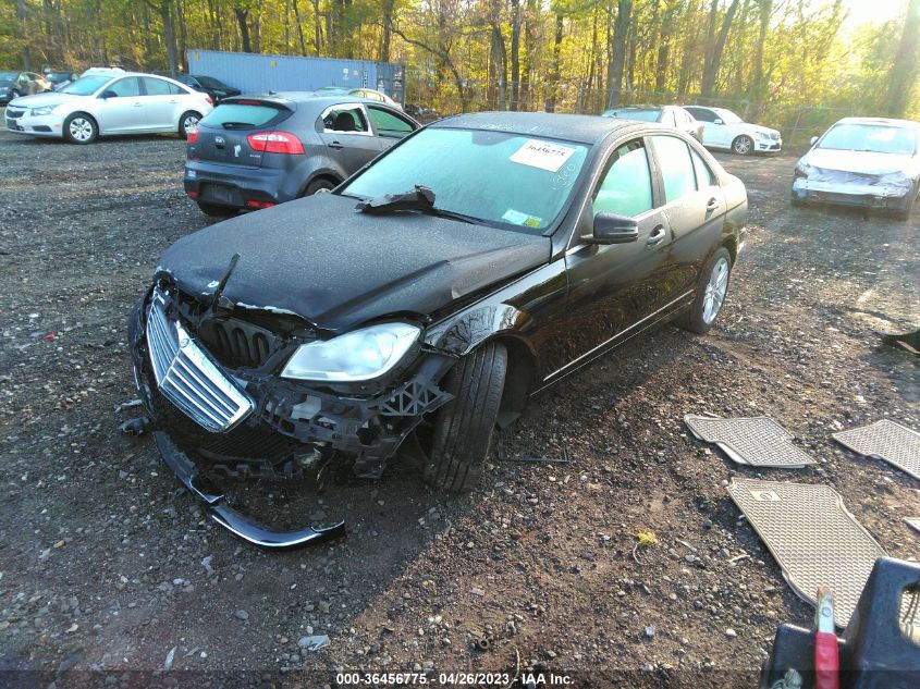 2013 MERCEDES-BENZ C-CLASS C 300 - WDDGF8AB4DG121760