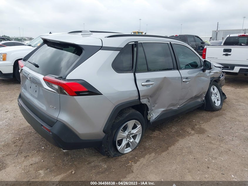 VIN 2T3W1RFVXMW119609 2021 TOYOTA RAV4 XLE
