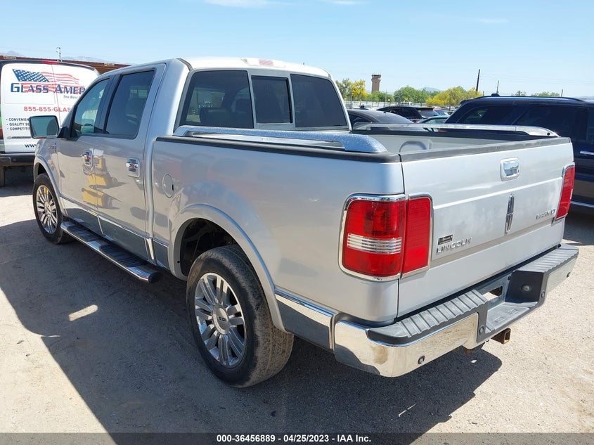 Image 3 of 2007 LINCOLN MARK LT  salvage vehicle - Lot #36456889 at IAAI