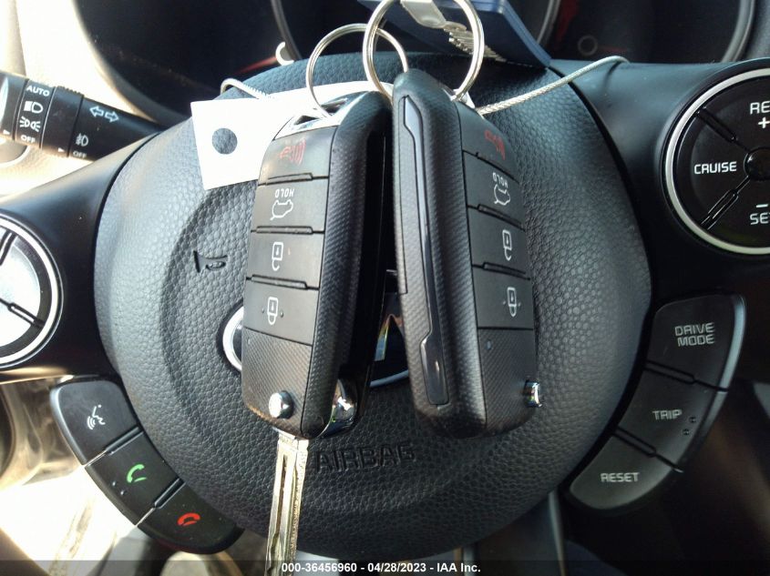 2019 KIA SOUL + - KNDJP3A52K7649465