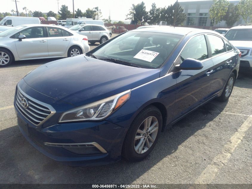 2015 HYUNDAI SONATA 2.4L SE - 5NPE24AF1FH017461