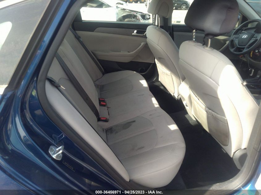 2015 HYUNDAI SONATA 2.4L SE - 5NPE24AF1FH017461