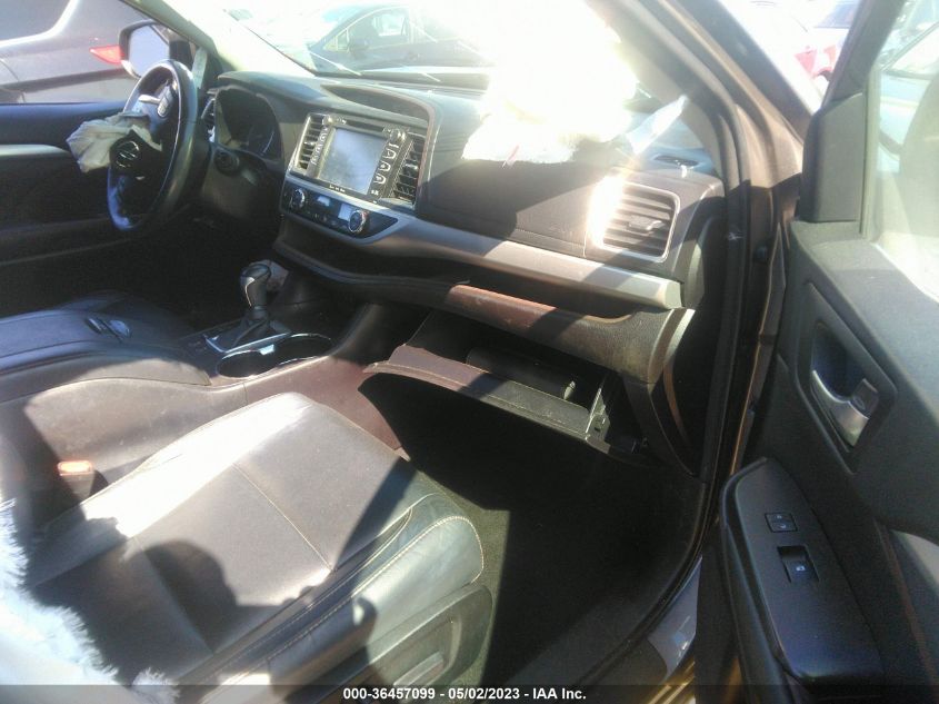 2018 TOYOTA HIGHLANDER SE/XLE - 5TDKZRFH8JS268051
