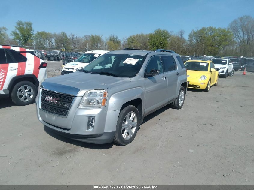 2017 GMC TERRAIN SLT - 2GKFLUE37H6177888