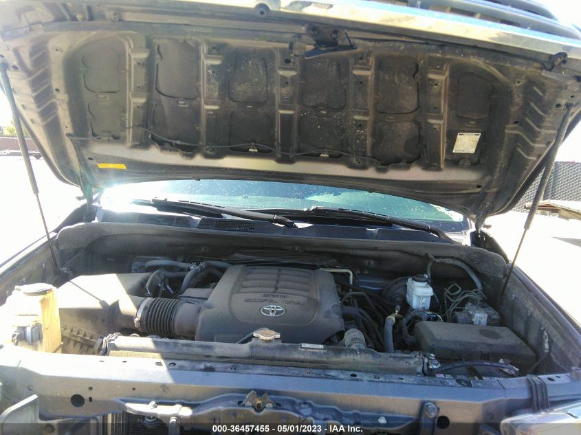 2013 TOYOTA SEQUOIA PLATINUM - 5TDDW5G11DS074395