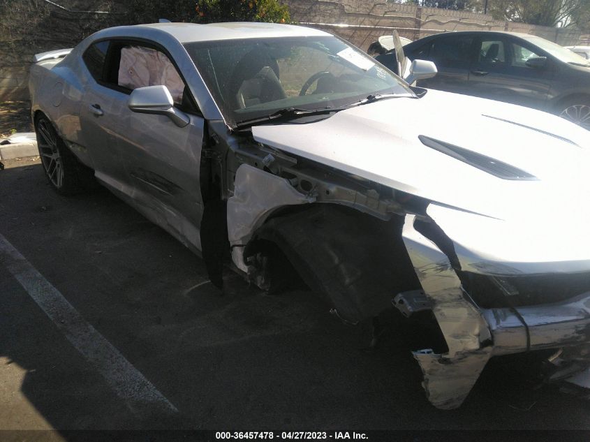 2018 CHEVROLET CAMARO 1SS - 1G1FE1R75J0188719