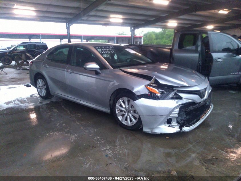 2018 TOYOTA CAMRY LE/SE/XLE/L - 4T1B11HK1JU099032