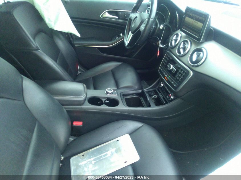 2015 MERCEDES-BENZ GLA-CLASS GLA 250 - WDCTG4GBXFJ031230