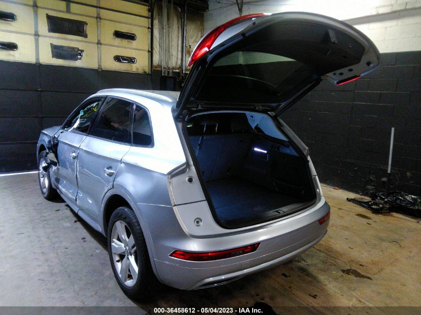 2018 AUDI Q5 PREMIUM/TECH PREMIUM - WA1ANAFY1J2143175