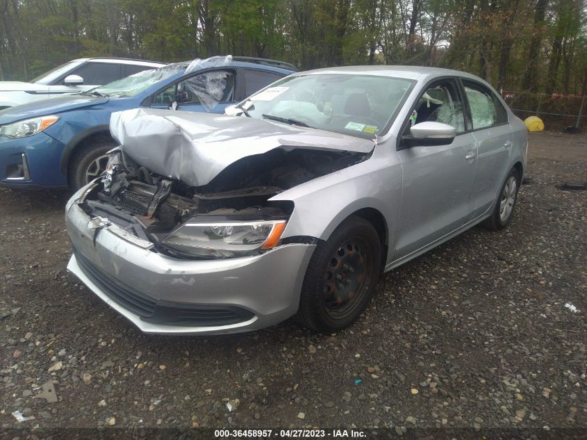 2014 VOLKSWAGEN JETTA SEDAN SE - 3VWD17AJ6EM270883