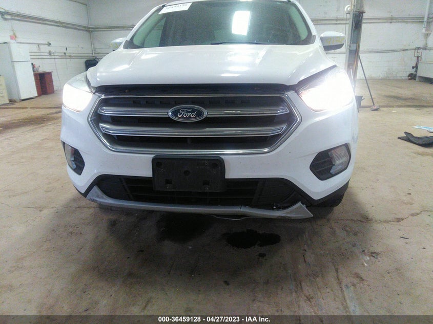 VIN 1FMCU9GD3HUC52131 2017 FORD ESCAPE SE