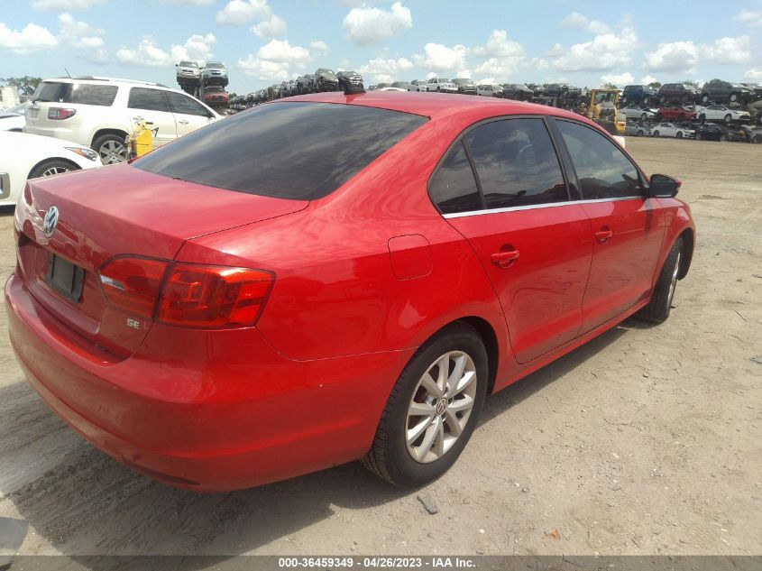 2014 VOLKSWAGEN JETTA SEDAN SE W/CONNECTIVITY - 3VWD17AJ6EM356193