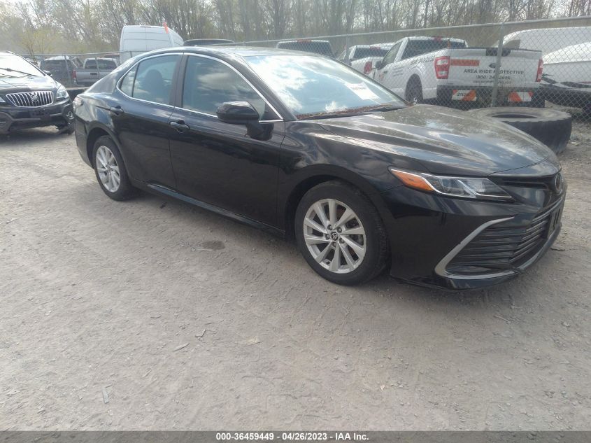 2022 TOYOTA CAMRY LE - 4T1C11AK4NU635668