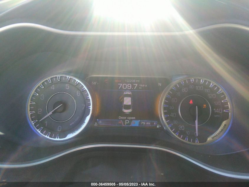 2016 CHRYSLER 200 C - 1C3CCCCB2GN107801
