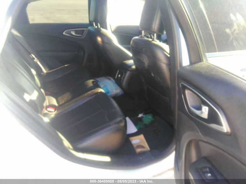 2016 CHRYSLER 200 C - 1C3CCCCB2GN107801