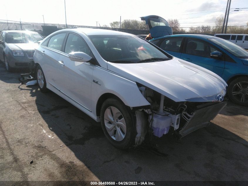2014 HYUNDAI SONATA HYBRID - KMHEC4A48EA117571