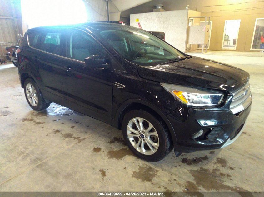 2017 FORD ESCAPE SE - 1FMCU9GD1HUC72409