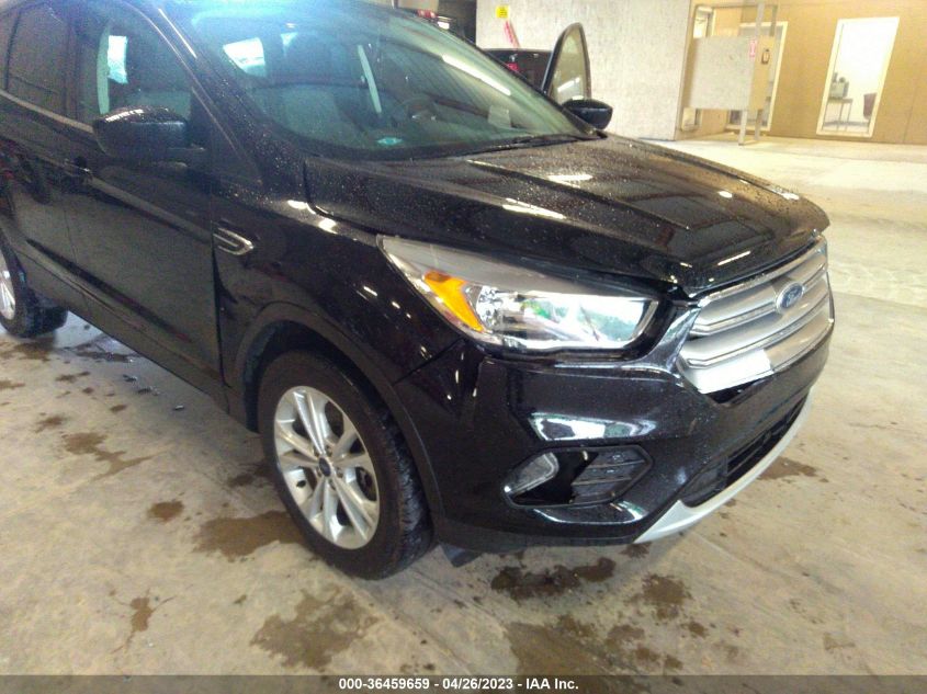 2017 FORD ESCAPE SE - 1FMCU9GD1HUC72409