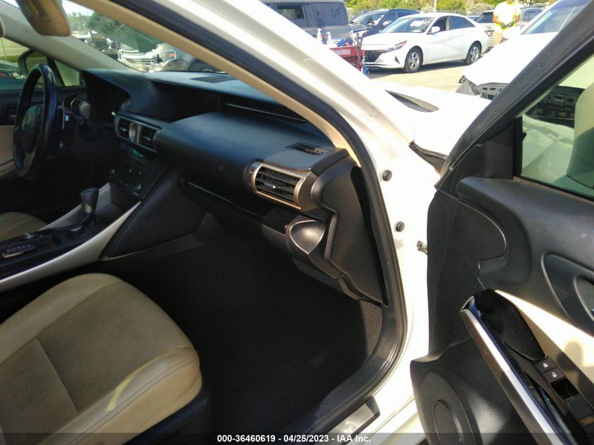 2016 LEXUS IS 200T JTHBA1D25G5001227