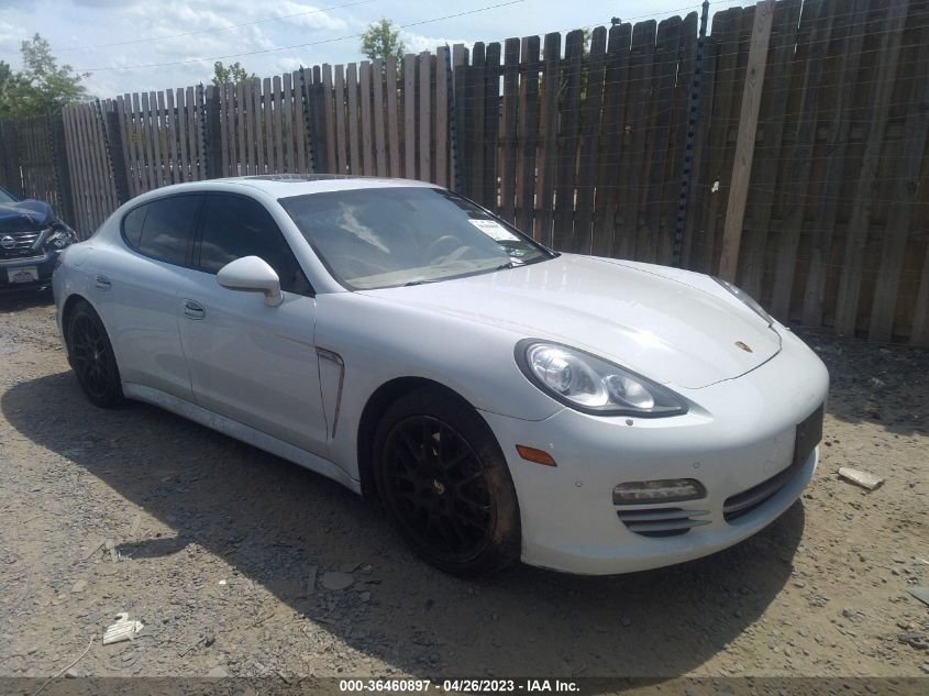 2013 PORSCHE PANAMERA - WP0AA2A76DL014322