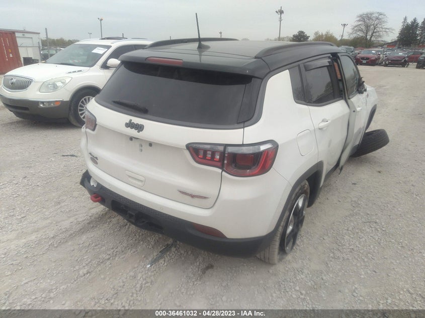 VIN 3C4NJDDB1JT337075 2018 JEEP COMPASS TRAILHAWK