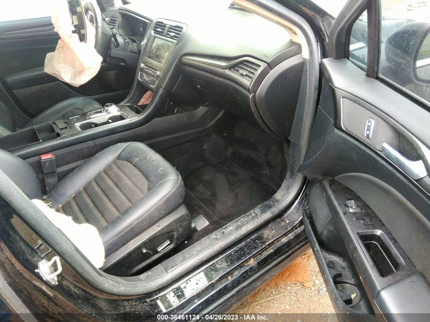 VIN 3FA6P0HD7JR186074 2018 FORD FUSION SE