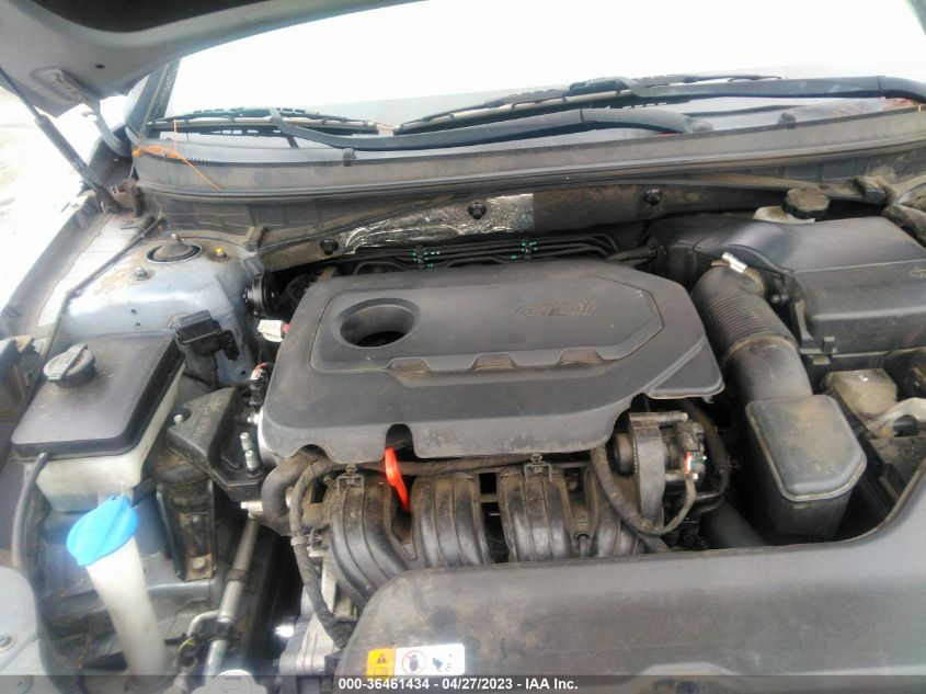 2015 HYUNDAI SONATA 2.4L SE - 5NPE24AF2FH206653