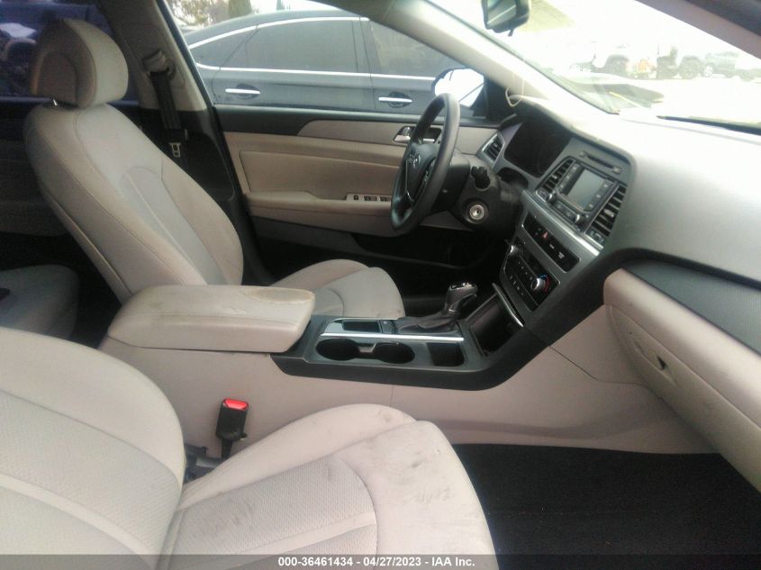 2015 HYUNDAI SONATA 2.4L SE - 5NPE24AF2FH206653