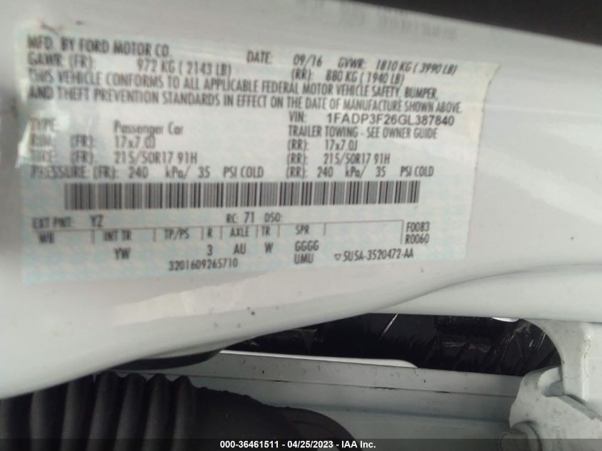 2016 FORD FOCUS SE - 1FADP3F26GL387840