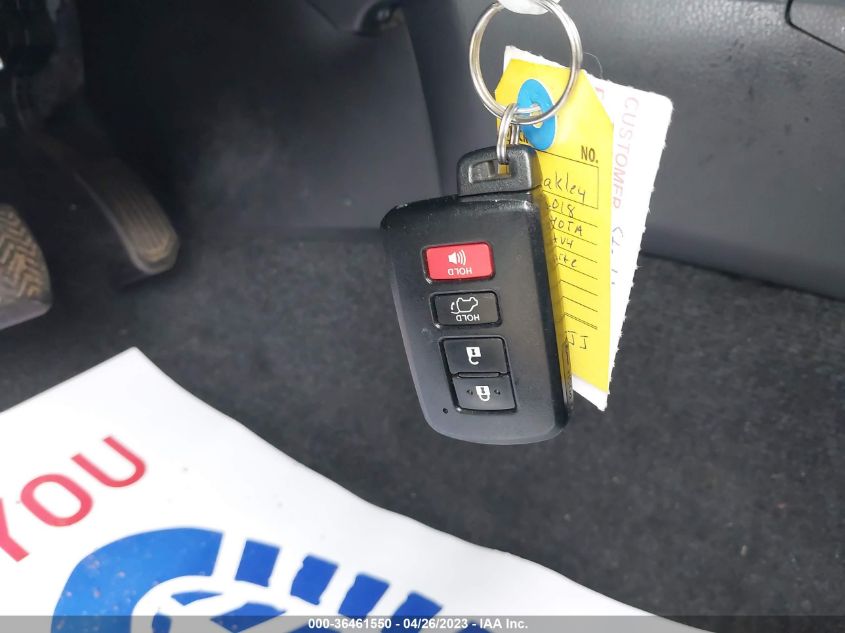 2018 TOYOTA RAV4 SE - JTMNFREV4JJ155613
