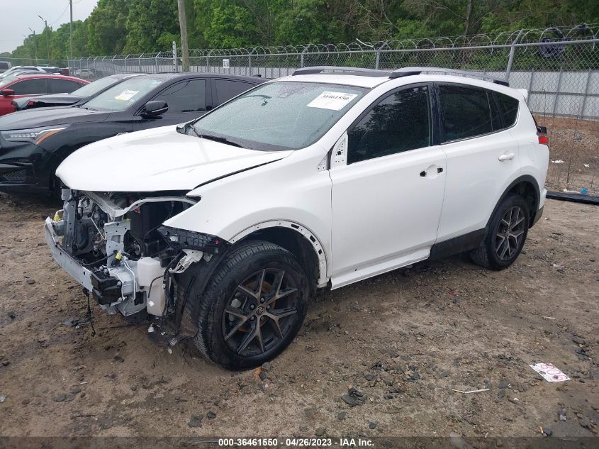 2018 TOYOTA RAV4 SE - JTMNFREV4JJ155613