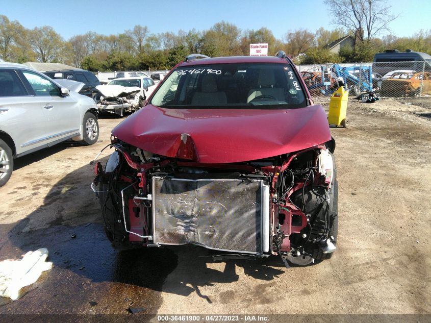 2018 TOYOTA RAV4 XLE - JTMRFREV6JD249136