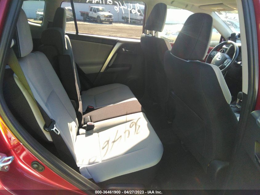 2018 TOYOTA RAV4 XLE - JTMRFREV6JD249136